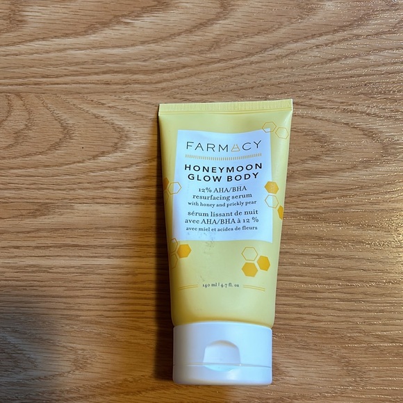 Farmacy Honeymoon Glow Body Resurfacing Serum, New!, 140ml - Picture 3 of 4